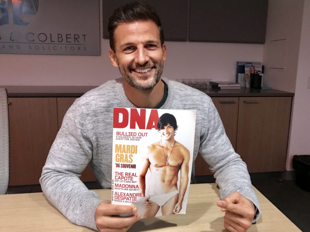 Tim Robards checking out his DNA Magazine cover from 2006!