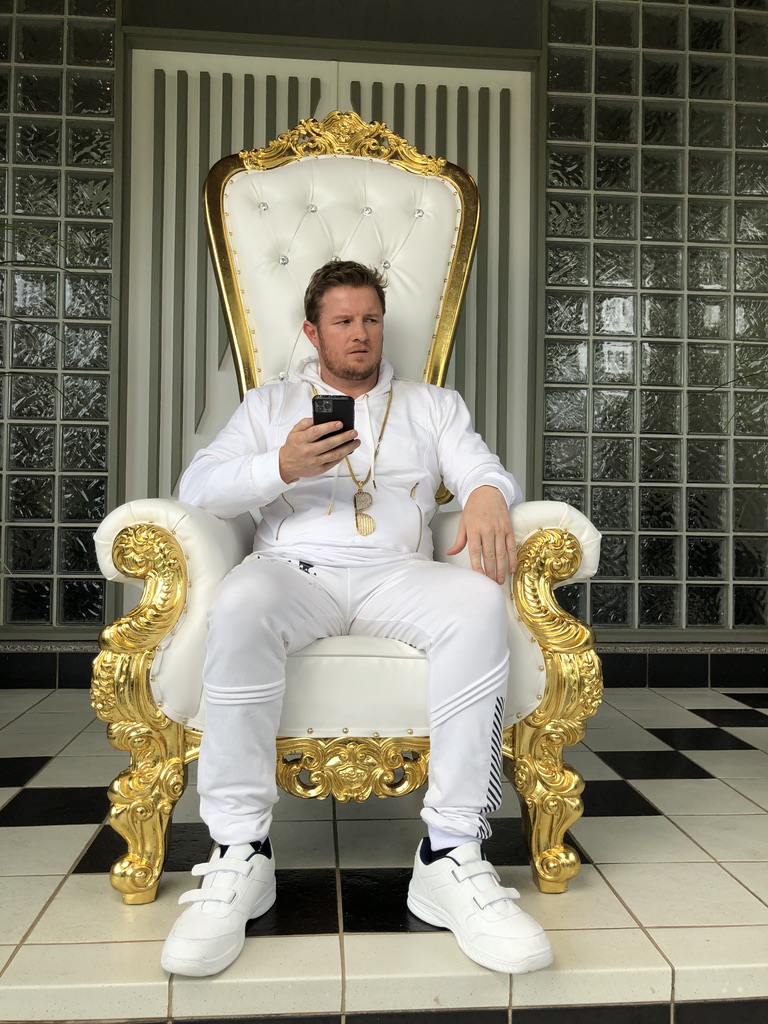 The King of Comedy on his throne? Celebrity Whisperer Matt Myers Matthew