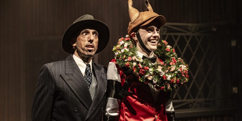 Joel Granger as Phar Lap with Nat Jobe as David Davis